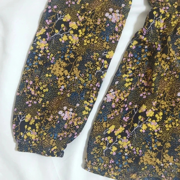 Urban Outfitters Paulina Floral Square Neck Romper, Color Black/Yellow Size SP - Picture 7 of 15